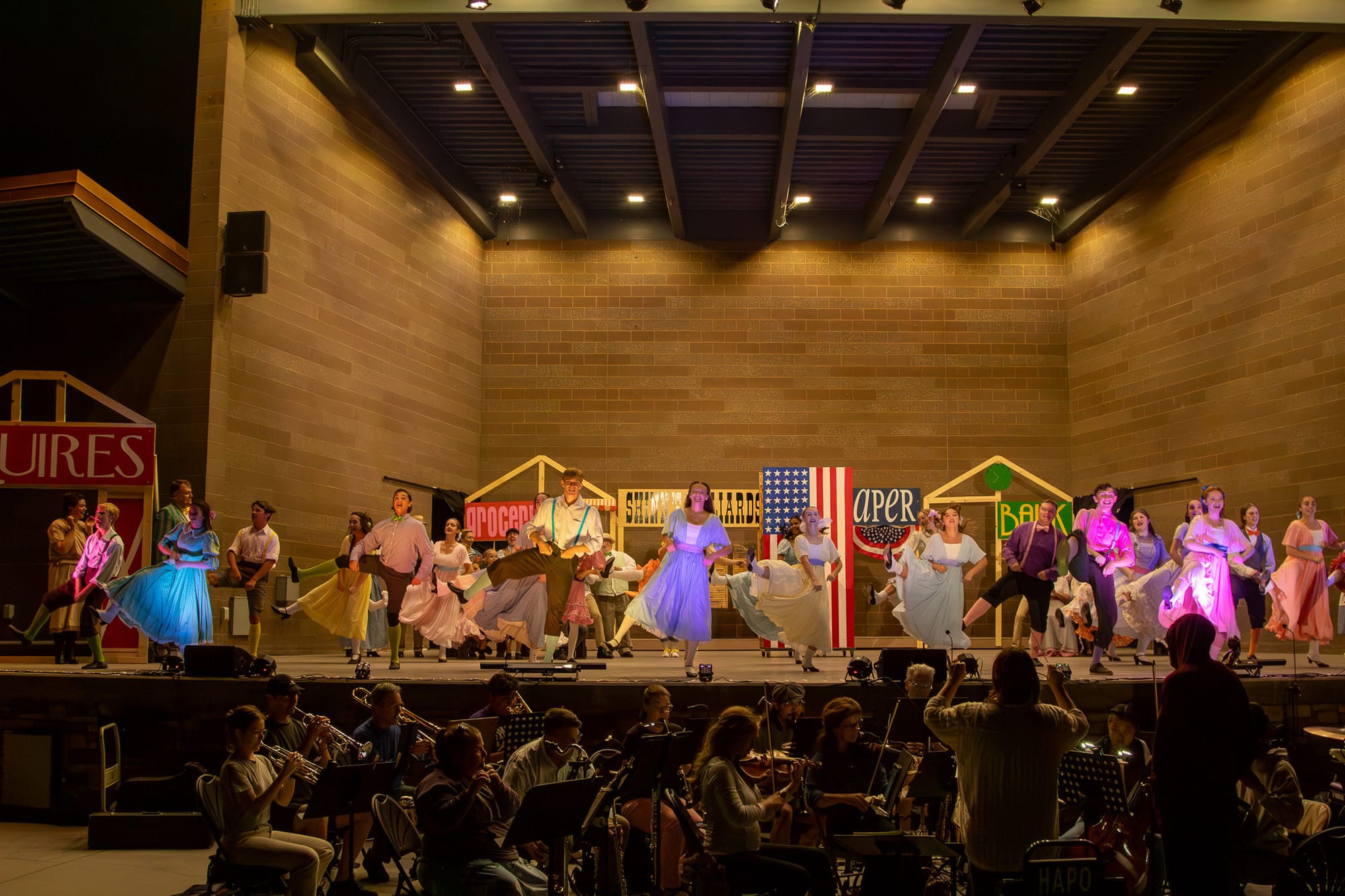 An image of the Music Man cast on the HAPO community stage.