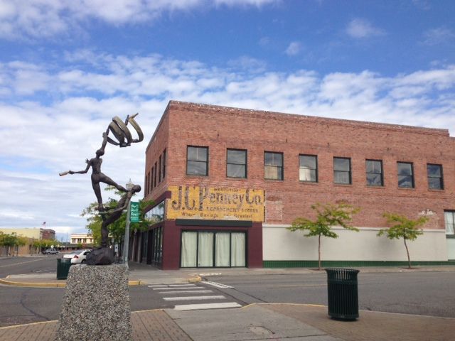 Art lives on in downtown Kennewick!